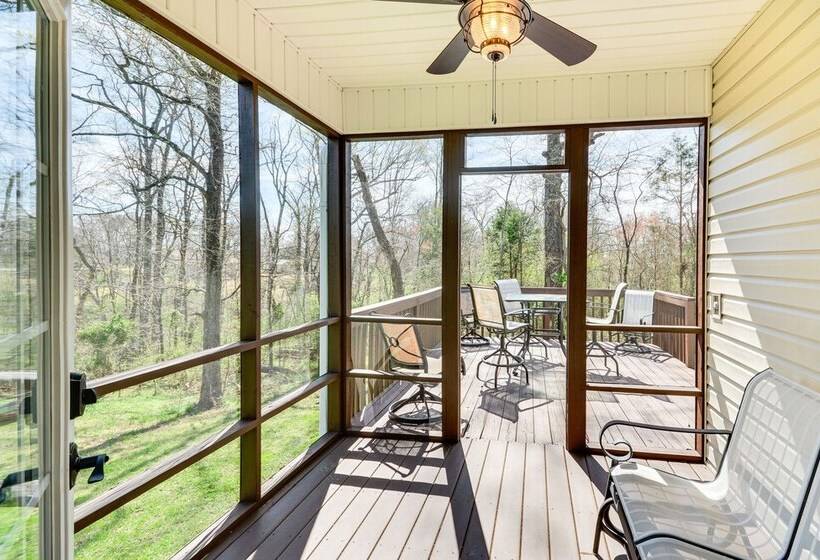 Bright & Elegant Home In High Point W/ Deck!