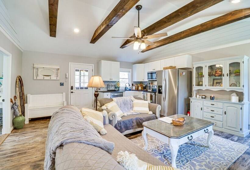 Bright Family Cabin In Lost City W/ Expansive Deck