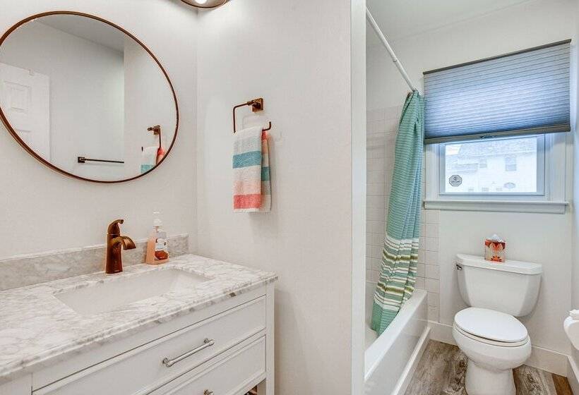 Cape May Home W/ Deck ~ 2 Mi To Beach!