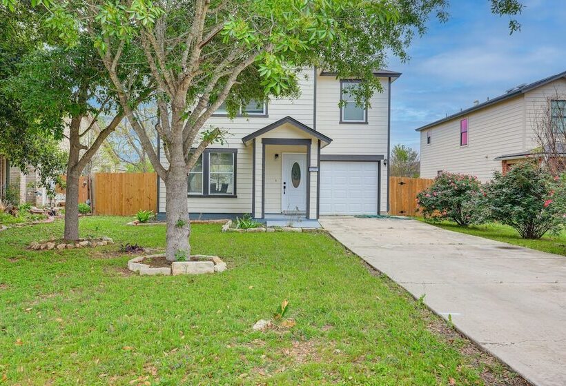 Charming Family Home W/ Yard   24 Mi To Austin!