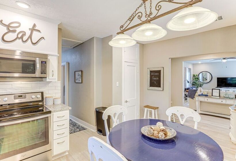 Charming Franklin Abode Near Sports Park & Fishing