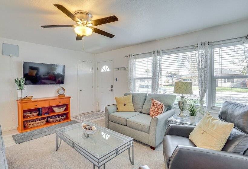 Charming Orem Home W/ Yard   Near Byu & Uvu!