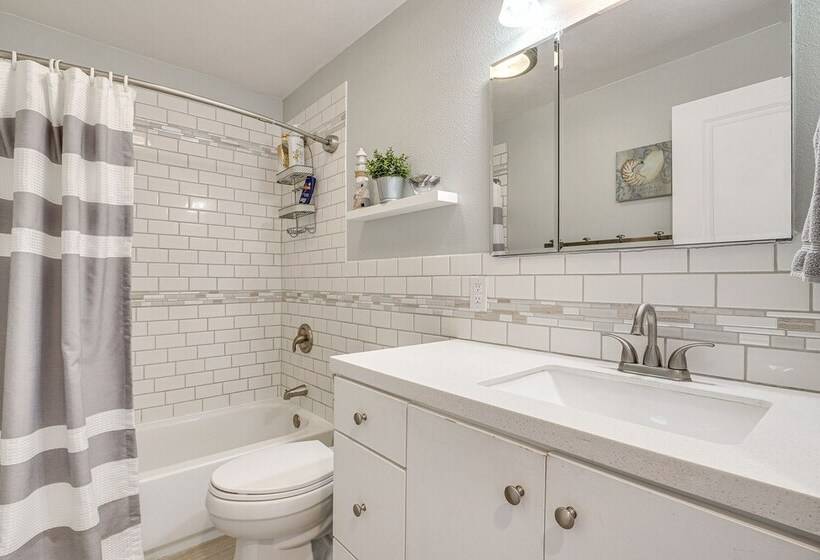 Charming Orem Home W/ Yard   Near Byu & Uvu!