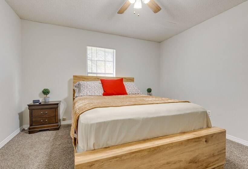 Charming Satsuma Home ~ 14 Mi To Mobile!