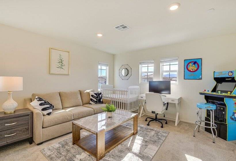 Chic Coachella Home < 3 Mi To Empire Polo Club