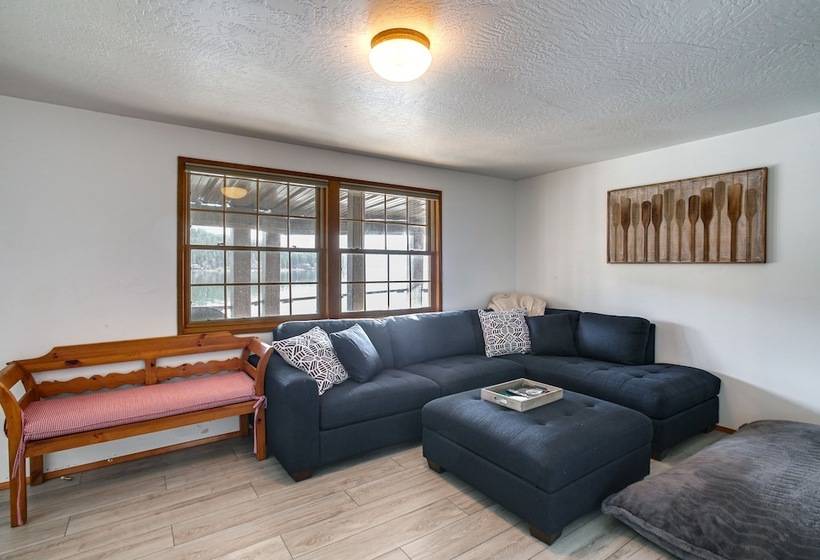 Coeur D Alene Lakefront Home: Private Dock & Beach