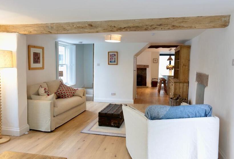 Cottage In East Rudham