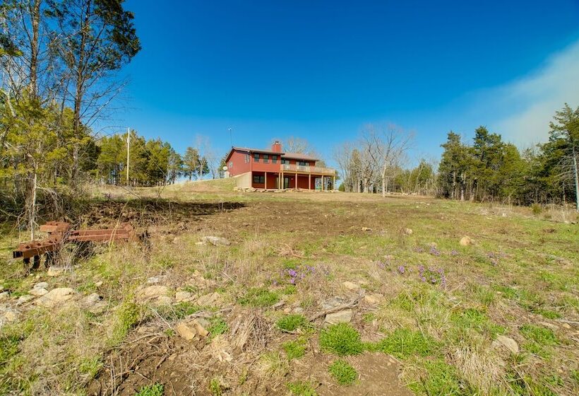 Cozy Belgrade Cottage W/ Wood Burning Stove!