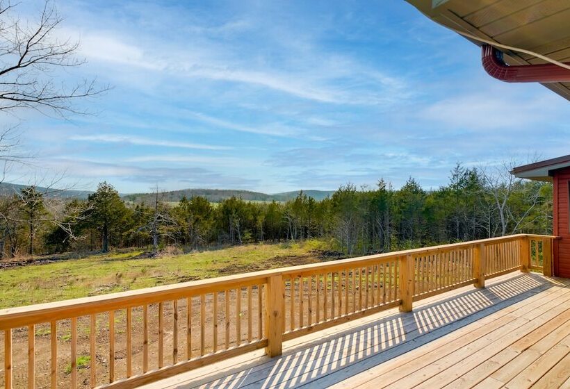 Cozy Belgrade Cottage W/ Wood Burning Stove!