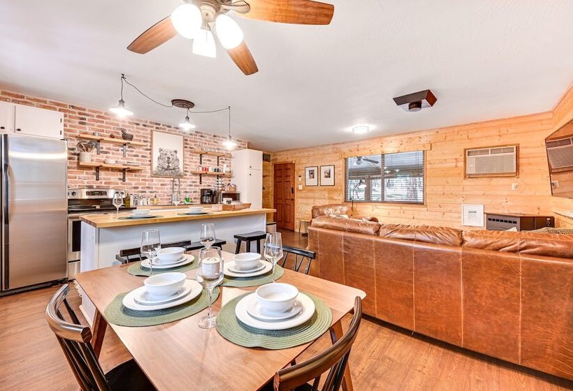 Forest Views & Fire Pit: Cozy Pine Cabin