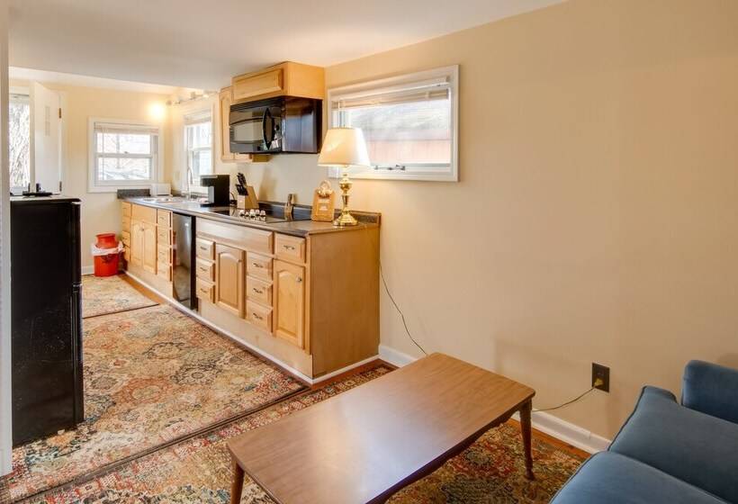 Cozy Chautauqua Lake Cottage W/ Shared Patio