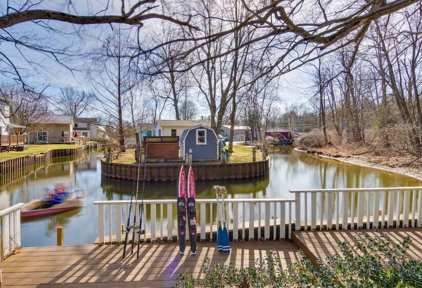 Cozy Chautauqua Lake Cottage W/ Shared Patio