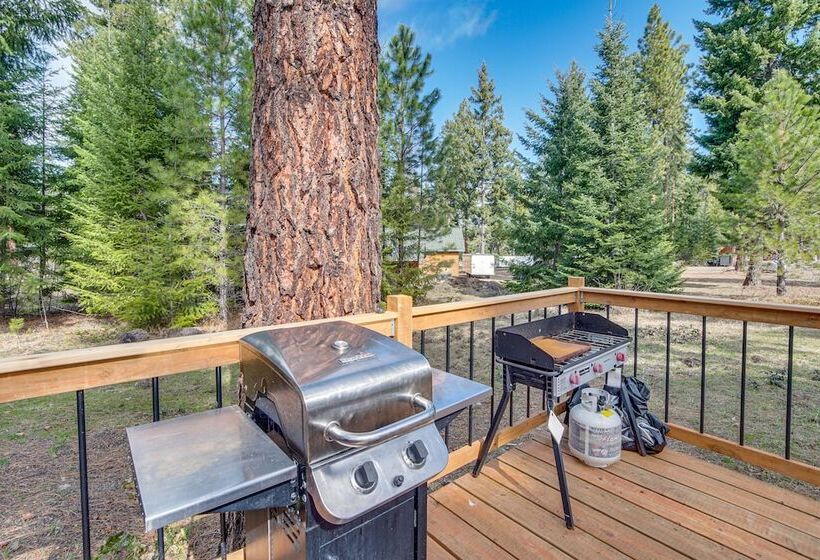Cle Elum Cabin W/ Hot Tub, Fire Pit & Deck!