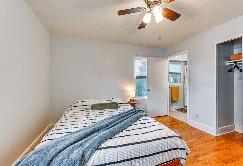 Eclectic Winston Salem Home: 3 Mi To Downtown!