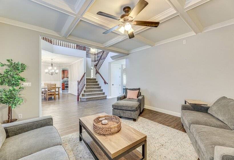 Expansive Mesa Retreat W/ Private Outdoor Pool!