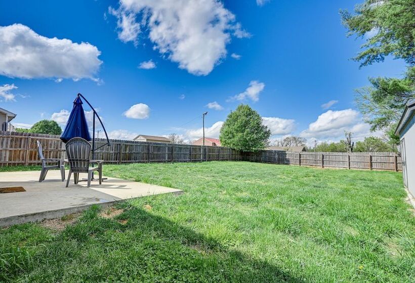 Family Friendly Clarksville Home W/ Fenced Yard!