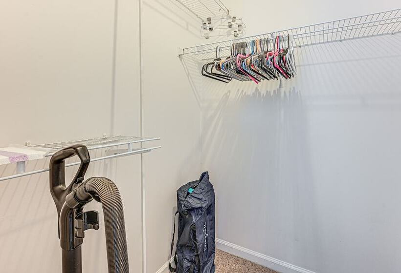 Family Friendly Clarksville Home W/ Fenced Yard!