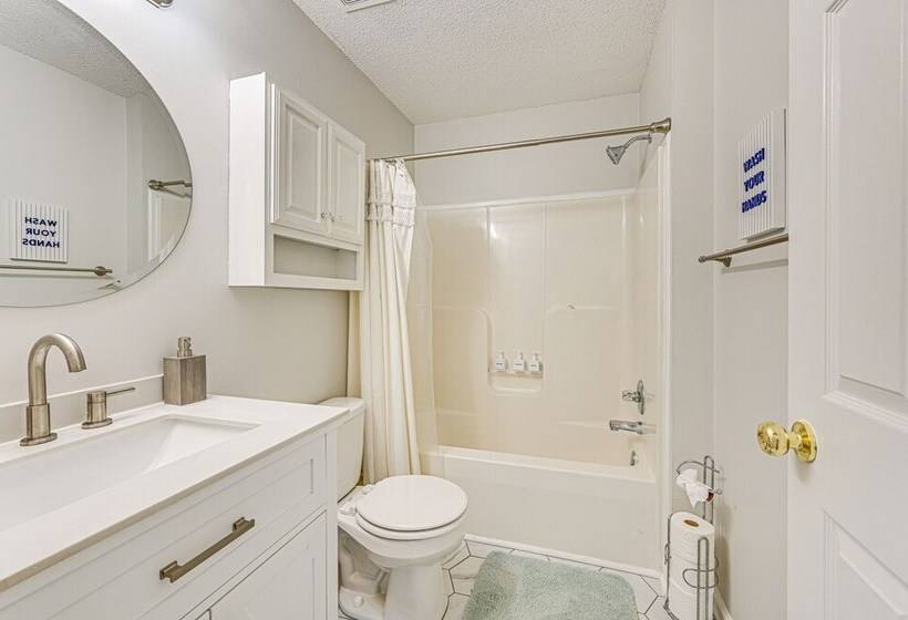 Family Friendly Clarksville Home W/ Fenced Yard!