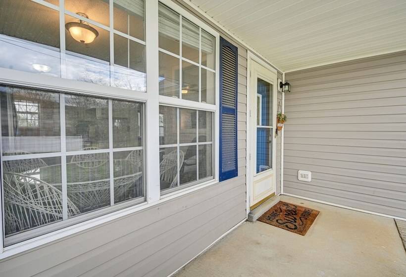 Family Friendly Clarksville Home W/ Fenced Yard!