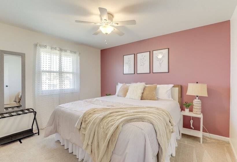 Family Friendly Lincoln Home W/ Sandbox & Grill!