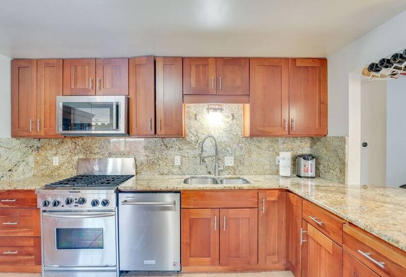 Renton Home: Gazebo W/ Tv & Bbq, 15 Mi To Seattle