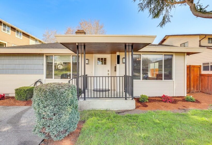 Renton Home: Gazebo W/ Tv & Bbq, 15 Mi To Seattle