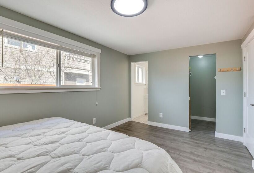 Renton Home: Gazebo W/ Tv & Bbq, 15 Mi To Seattle