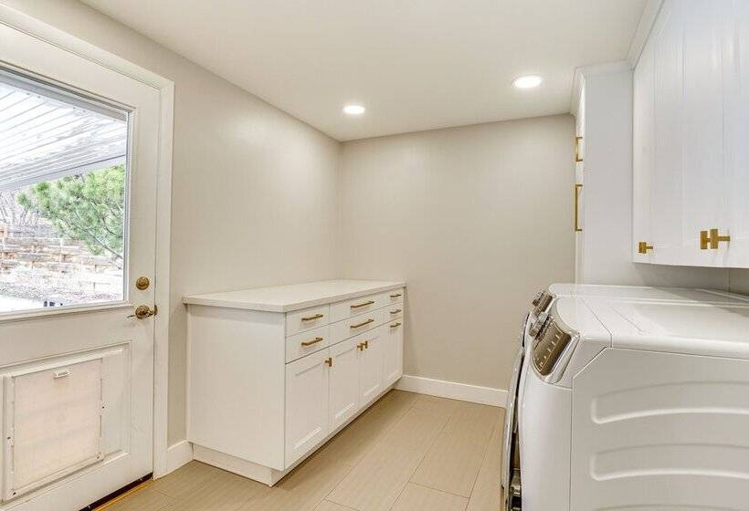 Family Friendly Slc Home Near Skiing & Hiking!