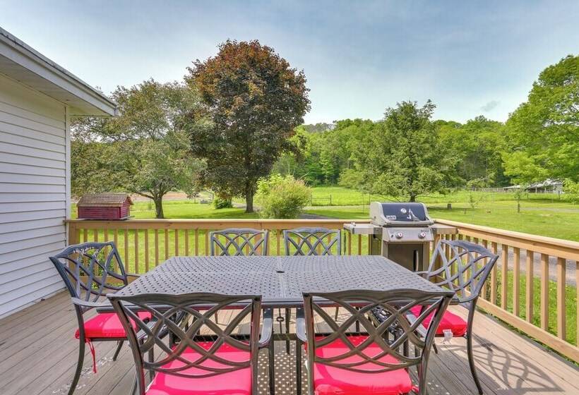 Historic Farmhouse In Layton W/ Deck!