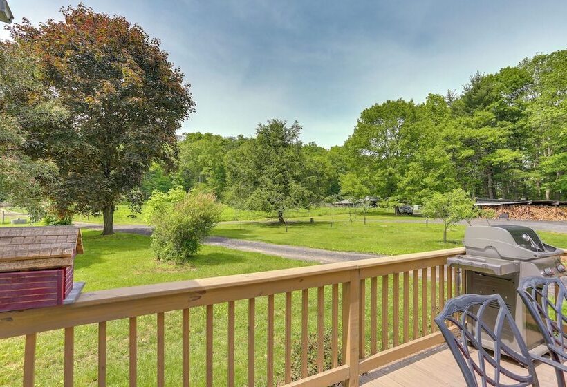 Historic Farmhouse In Layton W/ Deck!