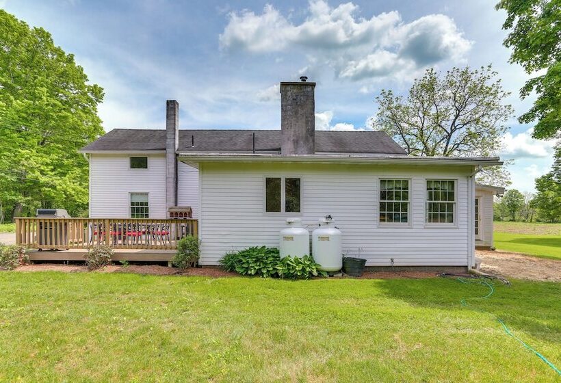 Historic Farmhouse In Layton W/ Deck!