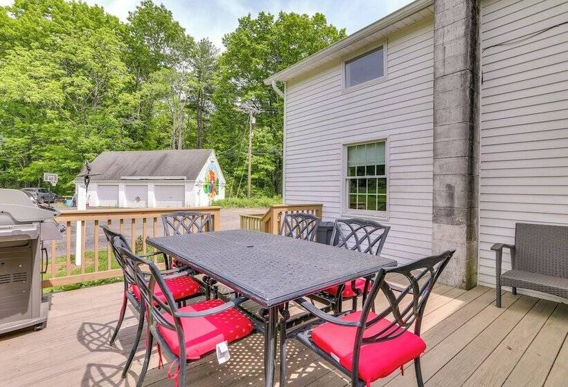 Historic Farmhouse In Layton W/ Deck!