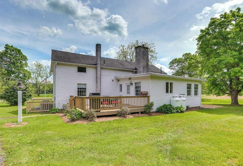 Historic Farmhouse In Layton W/ Deck!