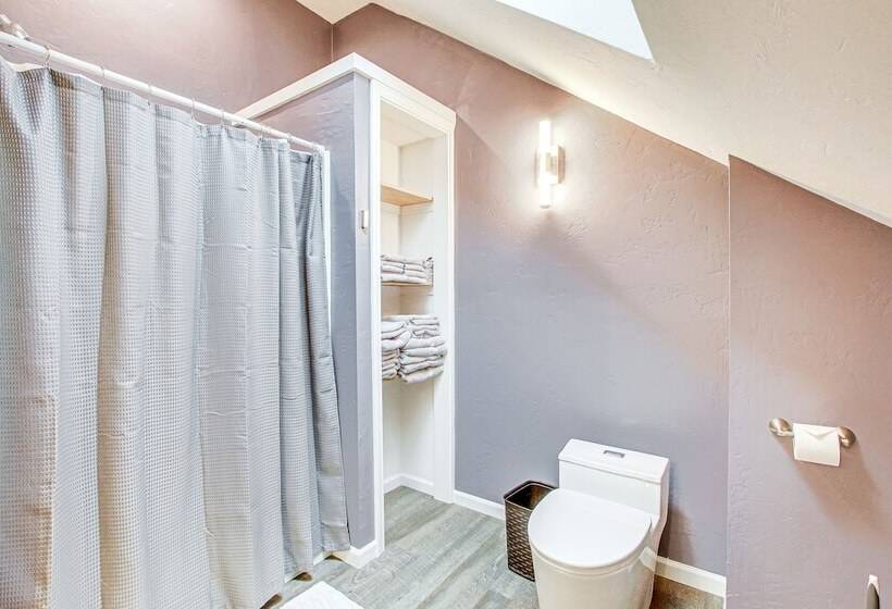 Home W/ Fireplace < 1 Mi To Peninsula State Park!