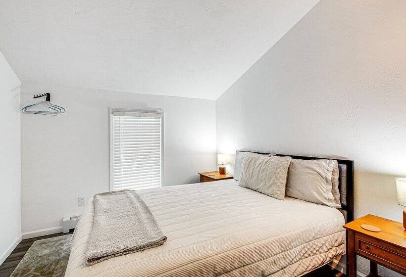 Home W/ Fireplace < 1 Mi To Peninsula State Park!