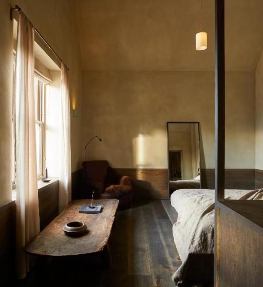 פונדק The Penny Bun