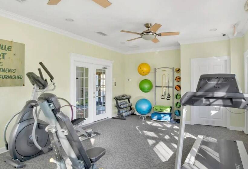 酒店 1br Mobile Condo With Community Pool