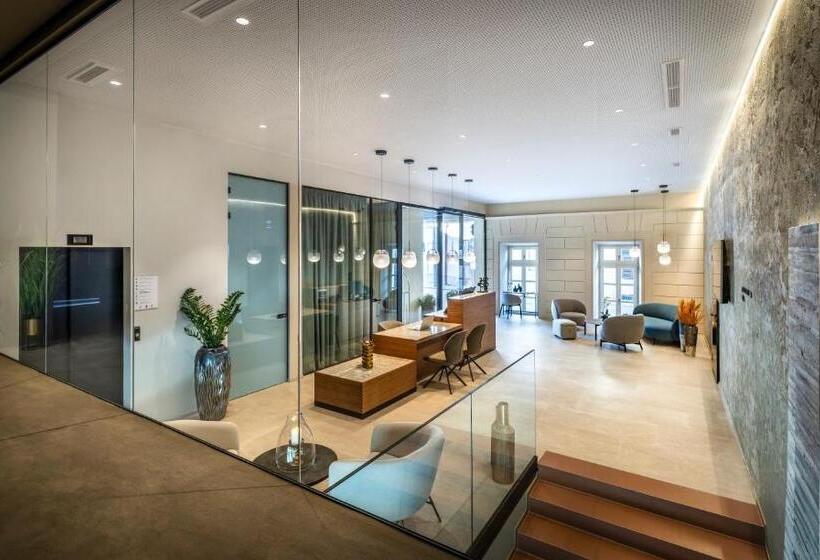 Отель Aminess Younique Narrivi