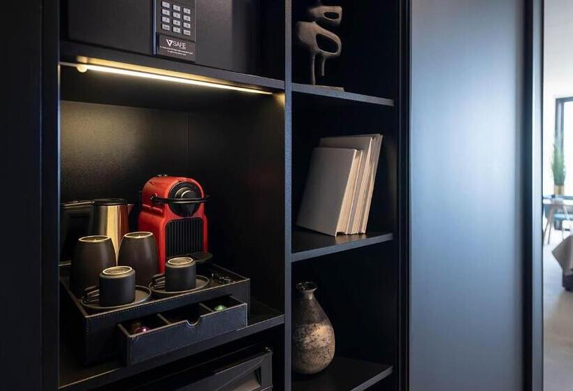 Отель Aminess Younique Narrivi