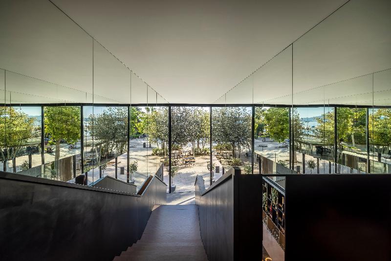 Отель Aminess Younique Narrivi