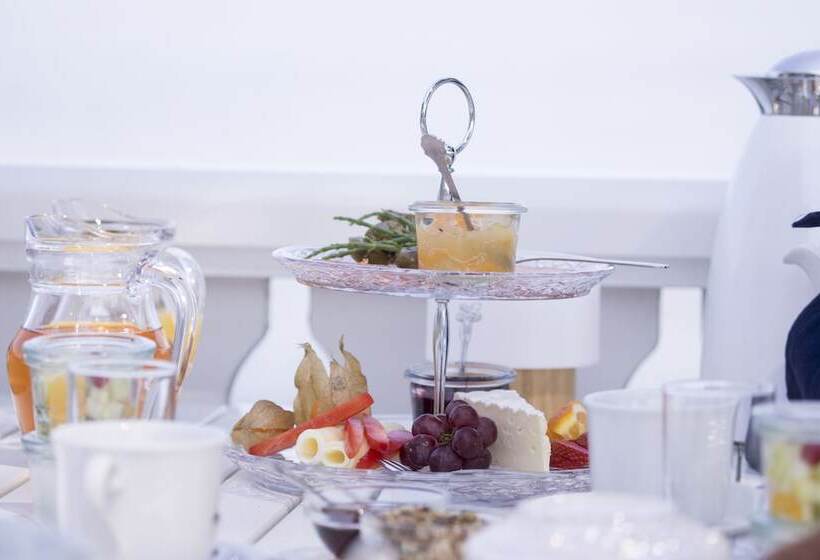 هتل Ballebro Færgekro