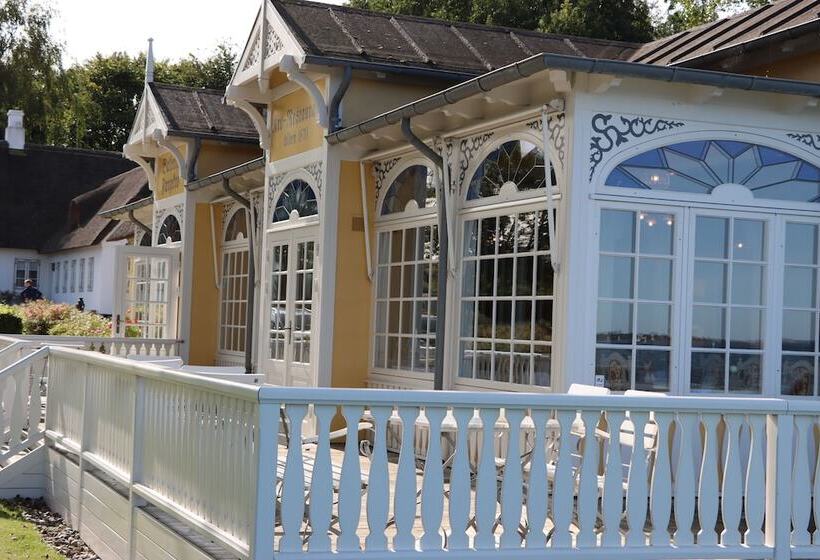 هتل Ballebro Færgekro