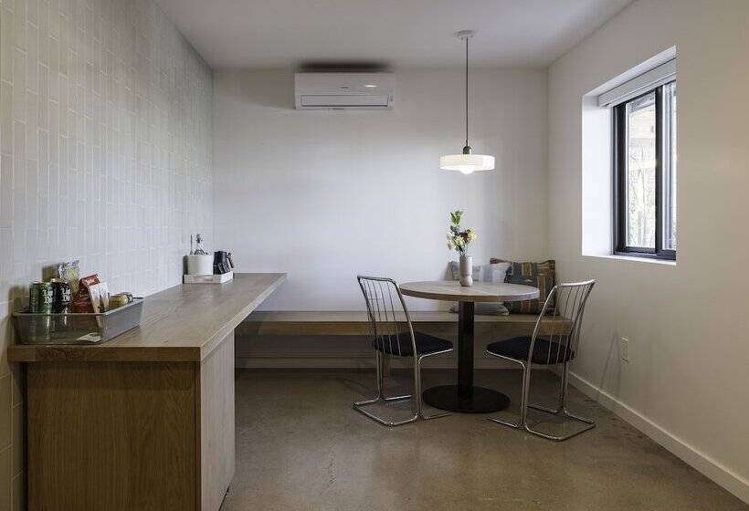 Отель Best Bet Motor Lodge