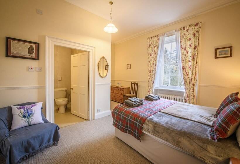 فندق Dunfallandy House