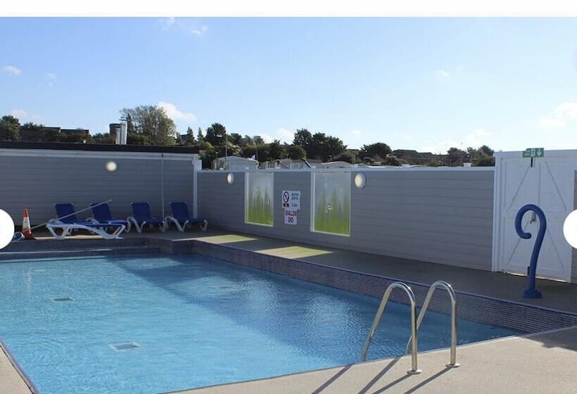 فندق Premium 2 Bedroom Caravan With Free Wifi