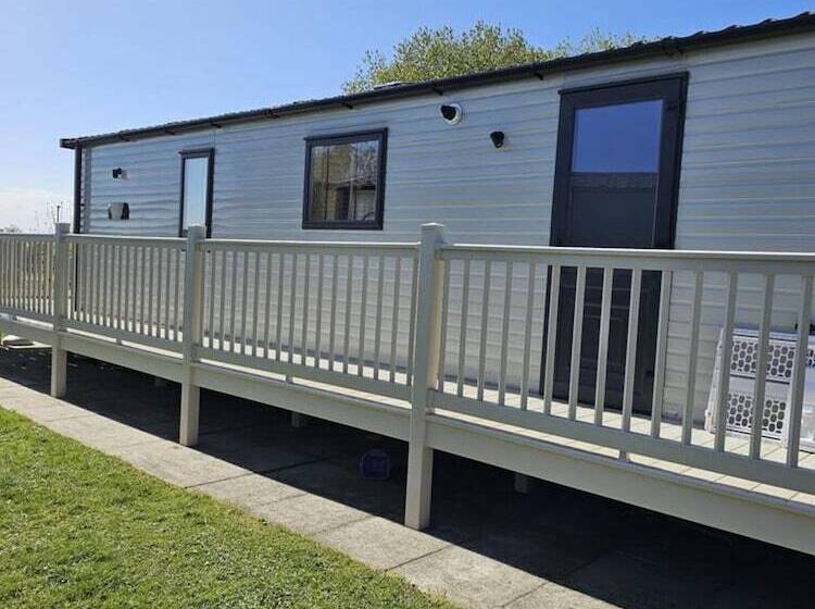 فندق Premium 2 Bedroom Caravan With Free Wifi