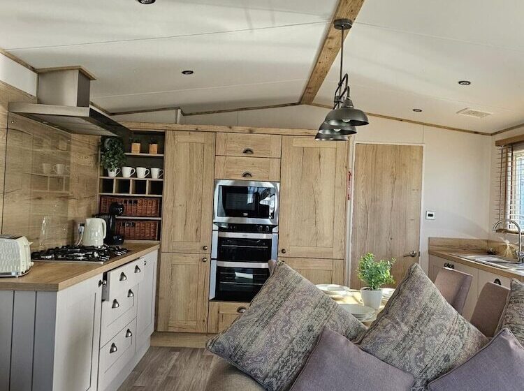 فندق Premium 2 Bedroom Caravan With Free Wifi