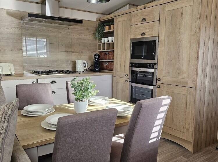 فندق Premium 2 Bedroom Caravan With Free Wifi