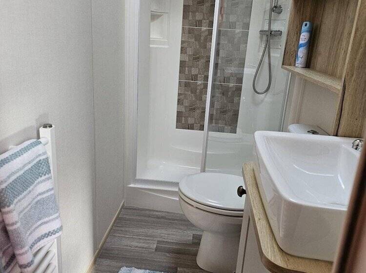 فندق Premium 2 Bedroom Caravan With Free Wifi