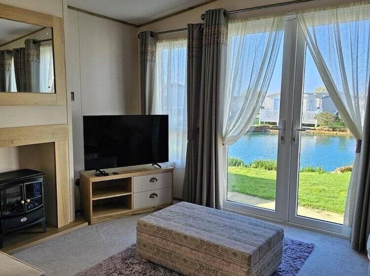فندق Premium 2 Bedroom Caravan With Free Wifi